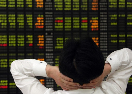 개미 투자자, 국내 주식 수익률 곤두박질. <연합뉴스>